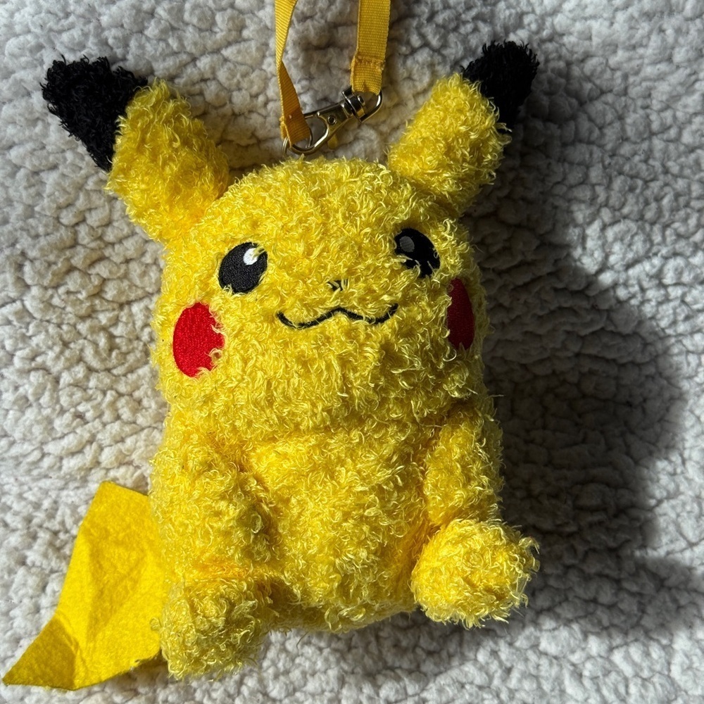 Sekiguchi Pokemon Pikachu Fluffy stuffed Yellow Pikachu Plush Keychain - Picture 7 of 9